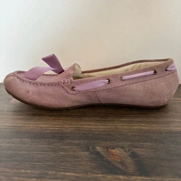 Vionic Women’s Alice Pink Suede Loafers with Bow - Picture 8 of 9